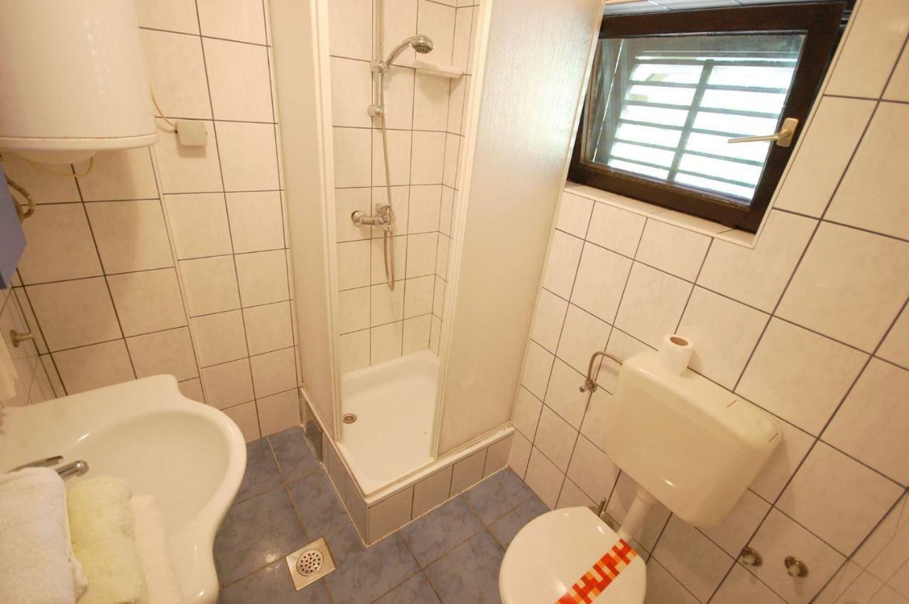 Apartments Juric By El-Pi Tours Njivice Eksteriør bilde