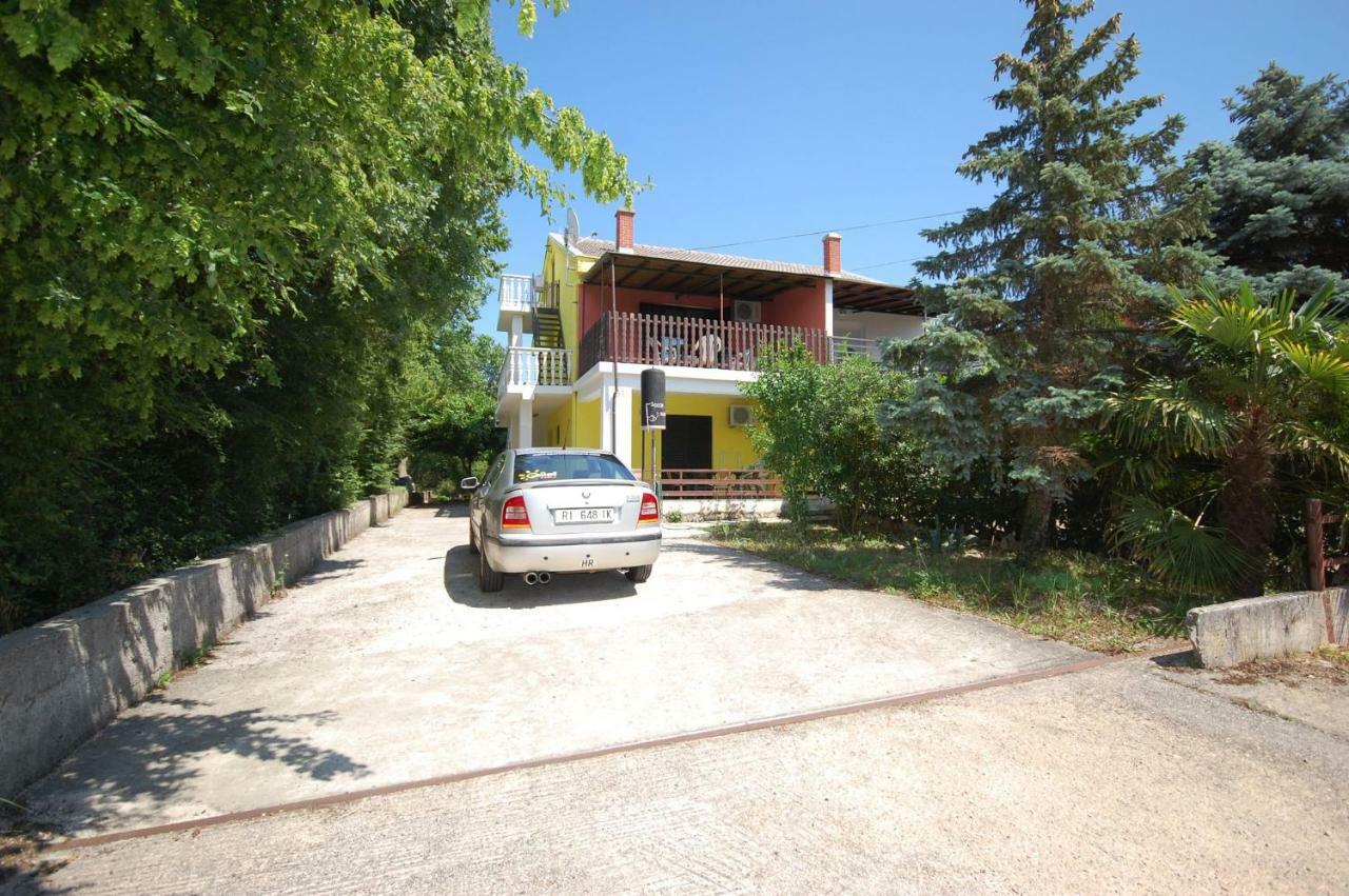 Apartments Juric By El-Pi Tours Njivice Eksteriør bilde
