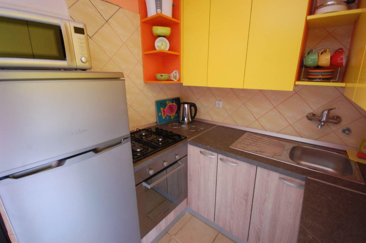 Apartments Juric By El-Pi Tours Njivice Eksteriør bilde